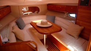  Luxury yacht rental 